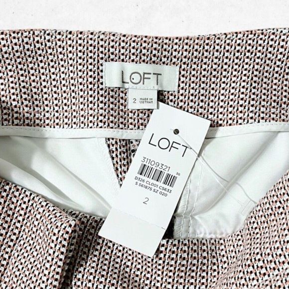 Loft Dress Shorts Women's 2‎ Geometric Pattern Bermuda Zip Button Hooks NWT - Picture 3 of 10